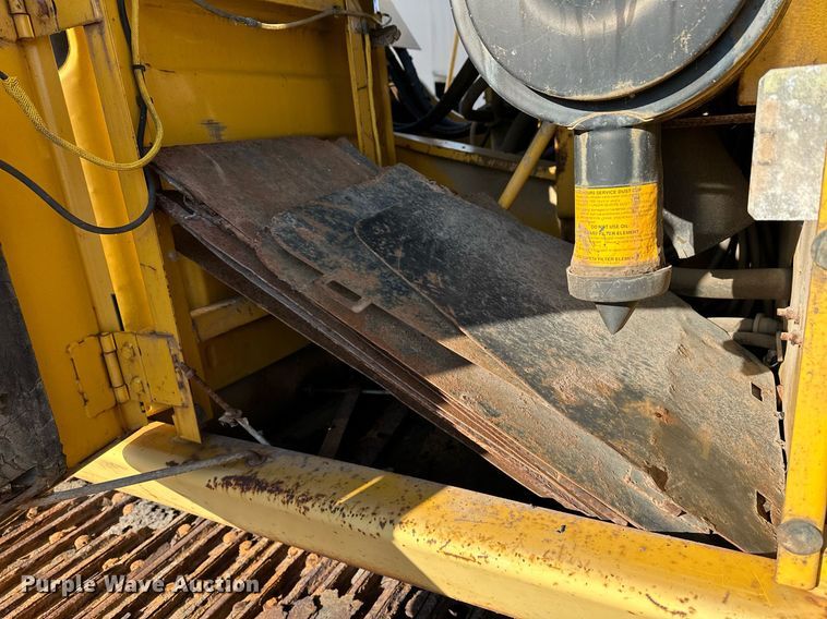 image for item LR9547 1995 John Deere 690E LC  excavator