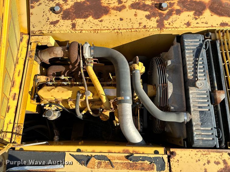 image for item LR9547 1995 John Deere 690E LC  excavator