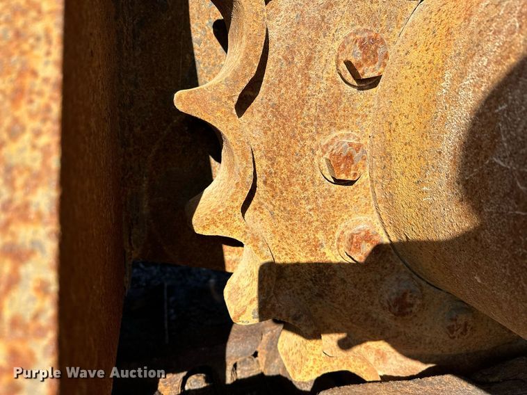 image for item LR9547 1995 John Deere 690E LC  excavator