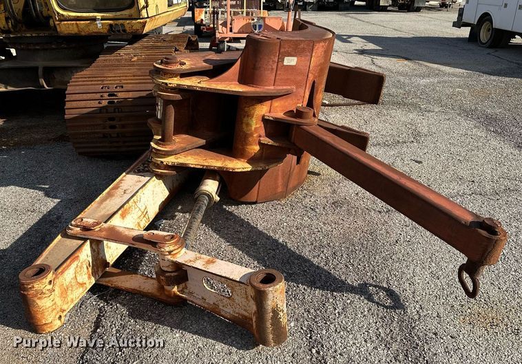 image for item LR9547 1995 John Deere 690E LC  excavator