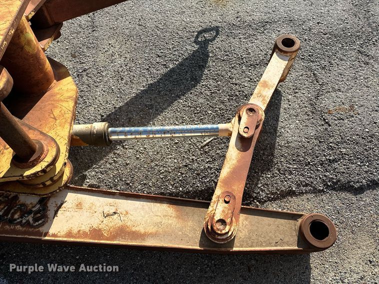 image for item LR9547 1995 John Deere 690E LC  excavator