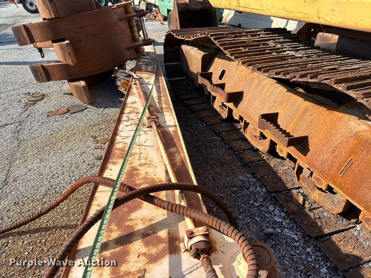 image for item LR9547 1995 John Deere 690E LC  excavator