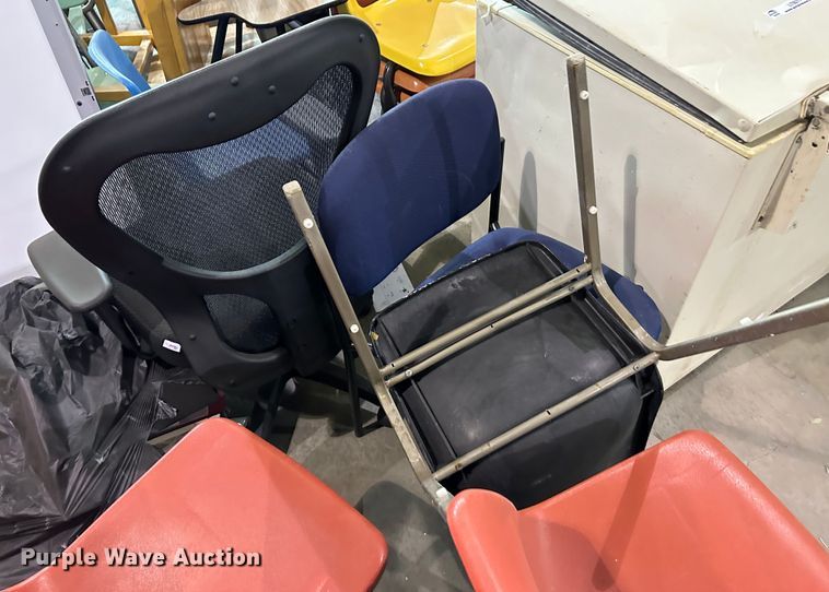 image for item LT9216 Approximately 75 chairs