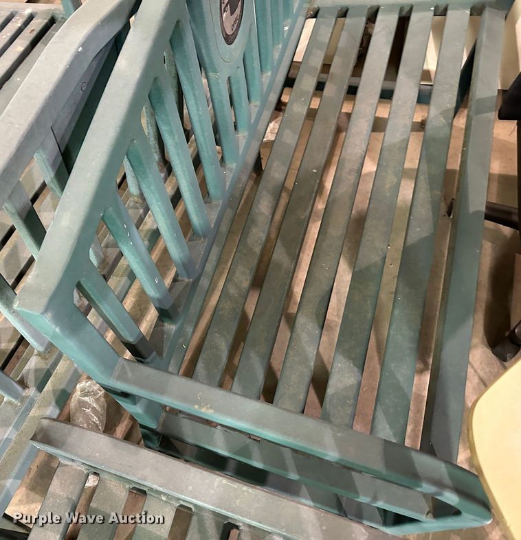 image for item LT9219 (4) 4' benches