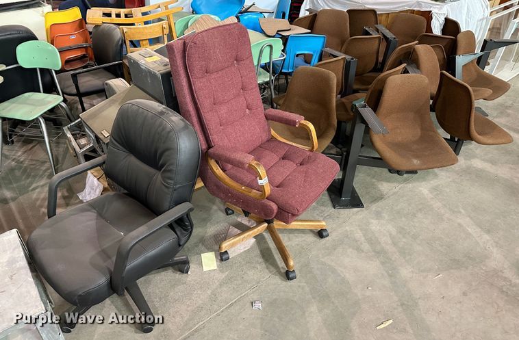 image for item LT9220 Approximately 35 chairs