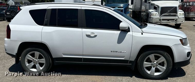 image for item LT9238 2016 Jeep Compass  SUV