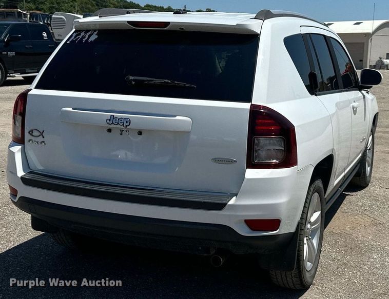 image for item LT9238 2016 Jeep Compass  SUV