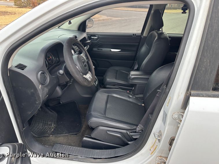 image for item LT9238 2016 Jeep Compass  SUV