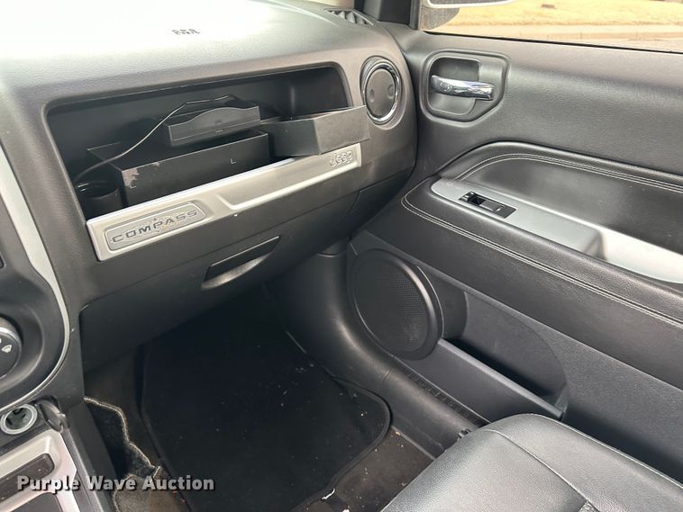 image for item LT9238 2016 Jeep Compass  SUV