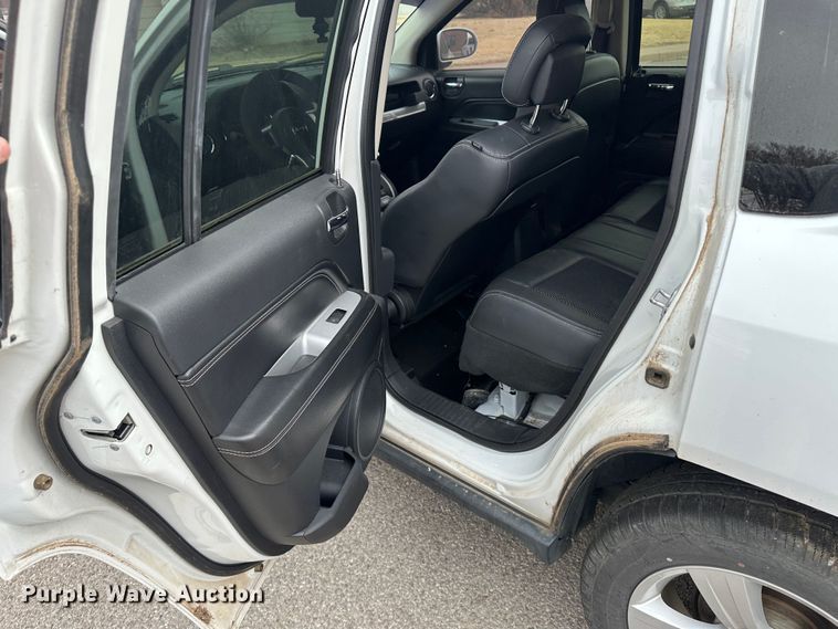 image for item LT9238 2016 Jeep Compass  SUV