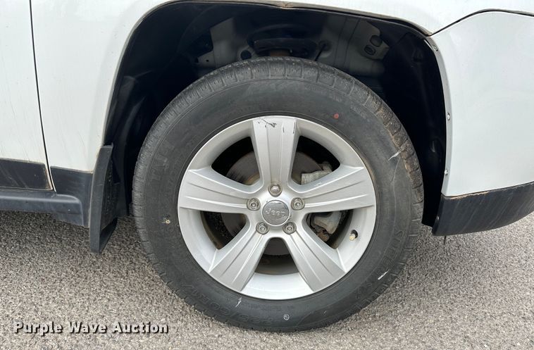 image for item LT9238 2016 Jeep Compass  SUV