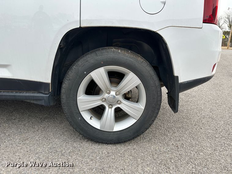 image for item LT9238 2016 Jeep Compass  SUV