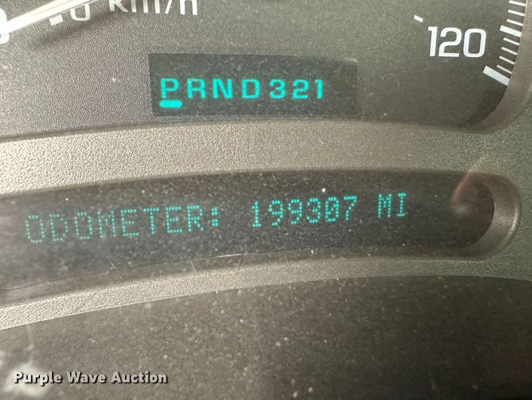 image for item LT9239 2005 GMC Yukon Denali  SUV