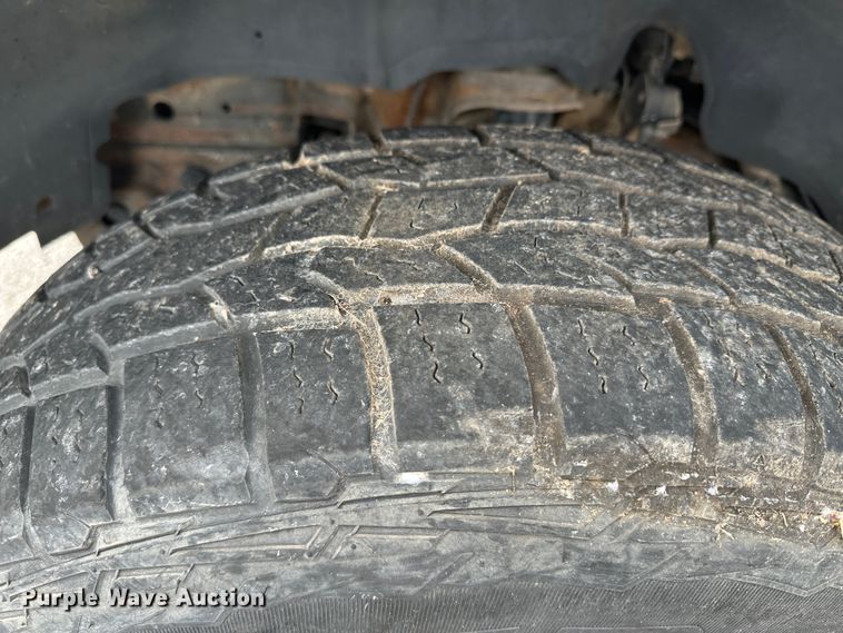 image for item LT9239 2005 GMC Yukon Denali  SUV