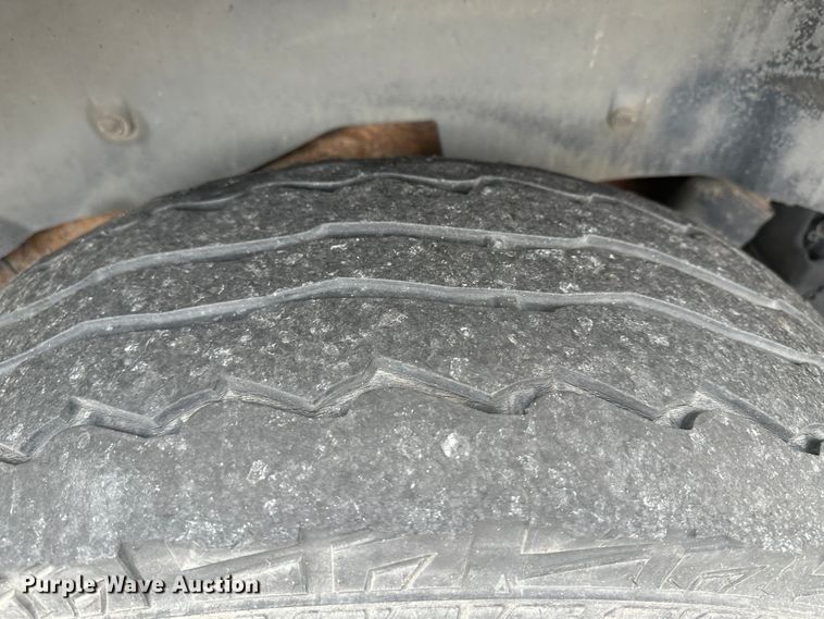 image for item LT9239 2005 GMC Yukon Denali  SUV