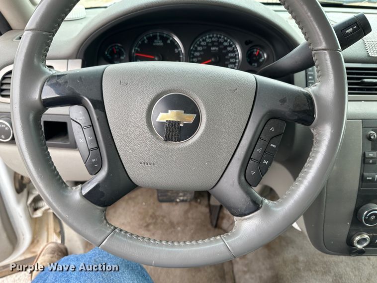 image for item LT9242 2008 Chevrolet Suburban  SUV