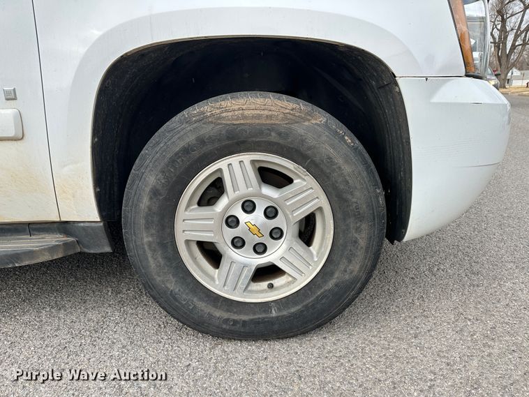 image for item LT9242 2008 Chevrolet Suburban  SUV