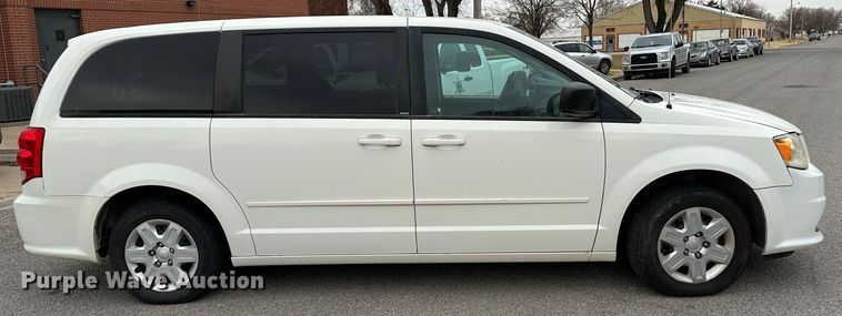 image for item LT9243 2013 Dodge Caravan  van