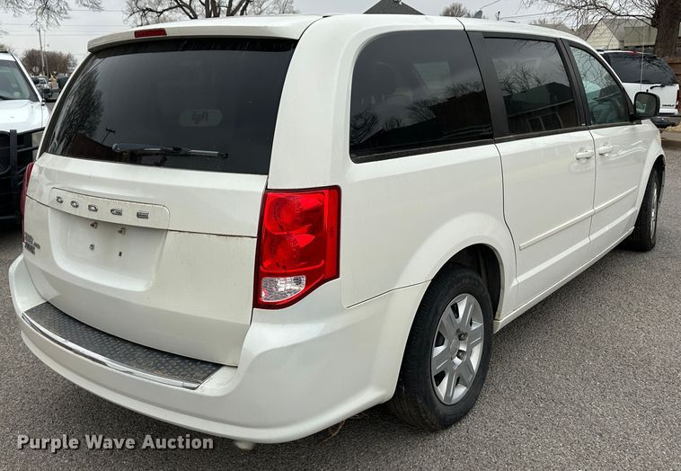 image for item LT9243 2013 Dodge Caravan  van