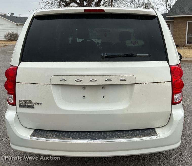 image for item LT9243 2013 Dodge Caravan  van