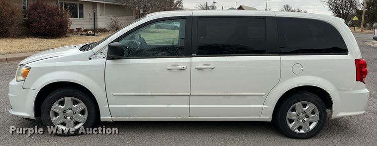 image for item LT9243 2013 Dodge Caravan  van