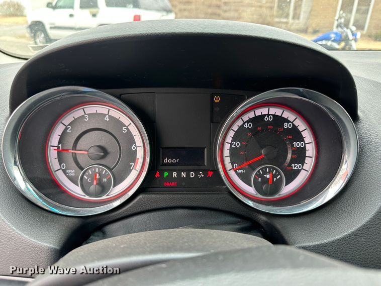 image for item LT9243 2013 Dodge Caravan  van