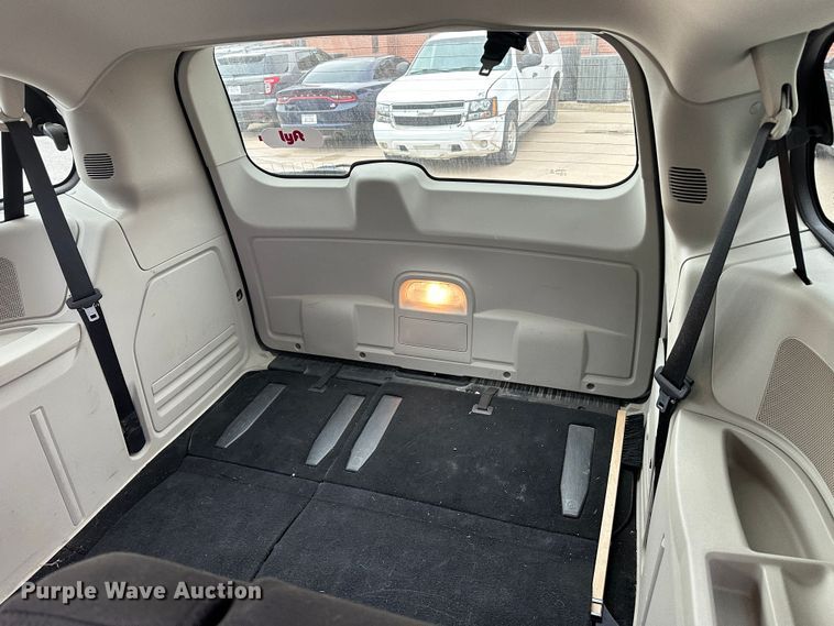 image for item LT9243 2013 Dodge Caravan  van