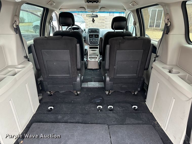 image for item LT9243 2013 Dodge Caravan  van