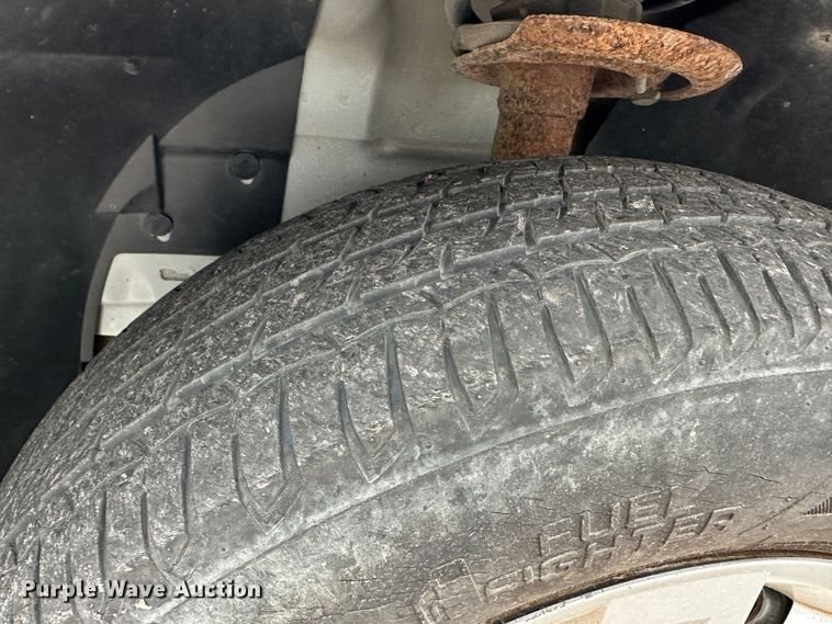 image for item LT9243 2013 Dodge Caravan  van