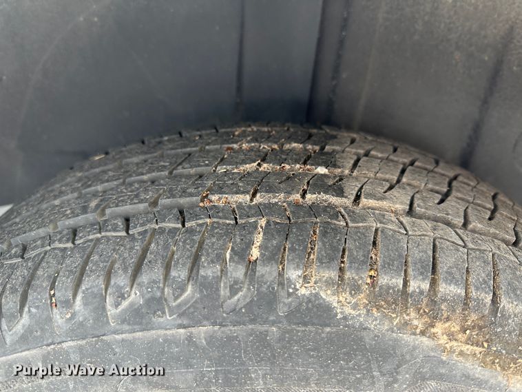 image for item LT9243 2013 Dodge Caravan  van