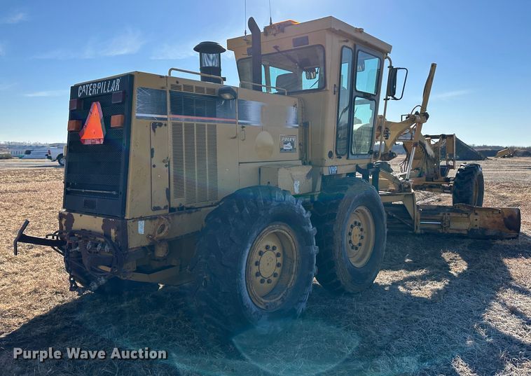 image for item LT9333 1997 Caterpillar 140H  motor grader
