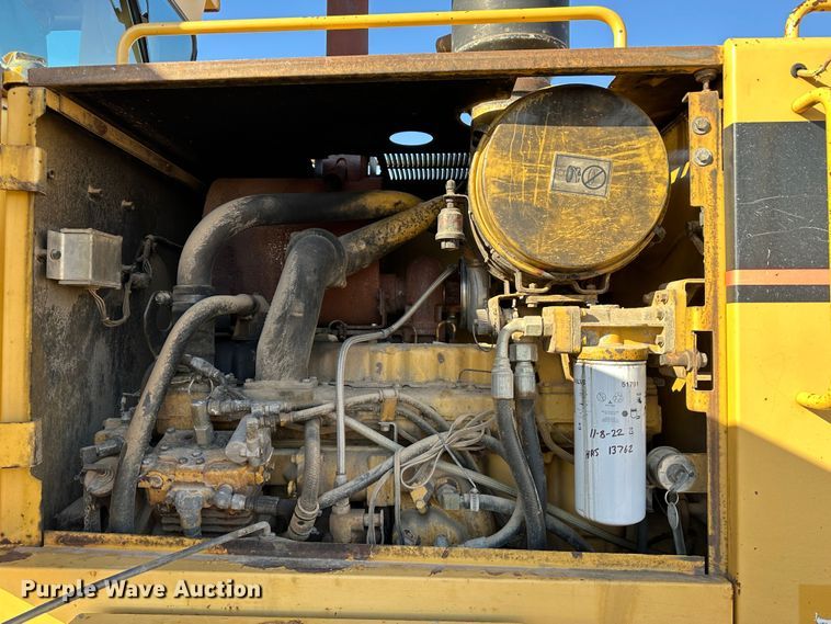 image for item LT9333 1997 Caterpillar 140H  motor grader