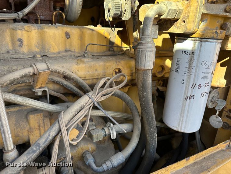 image for item LT9333 1997 Caterpillar 140H  motor grader