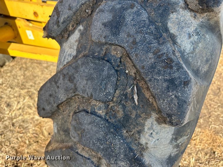 image for item LT9333 1997 Caterpillar 140H  motor grader