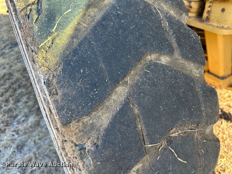 image for item LT9333 1997 Caterpillar 140H  motor grader