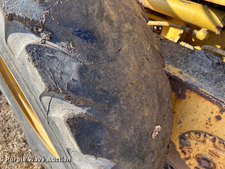 image for item LT9333 1997 Caterpillar 140H  motor grader