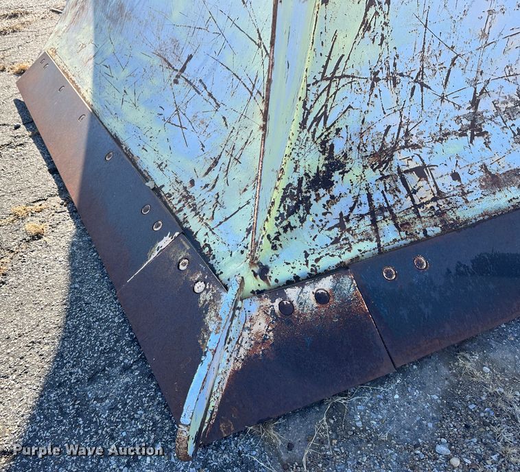 image for item LT9334 V-plow