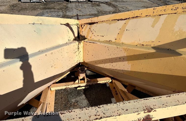 image for item LT9334 V-plow