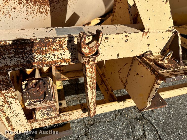 image for item LT9334 V-plow