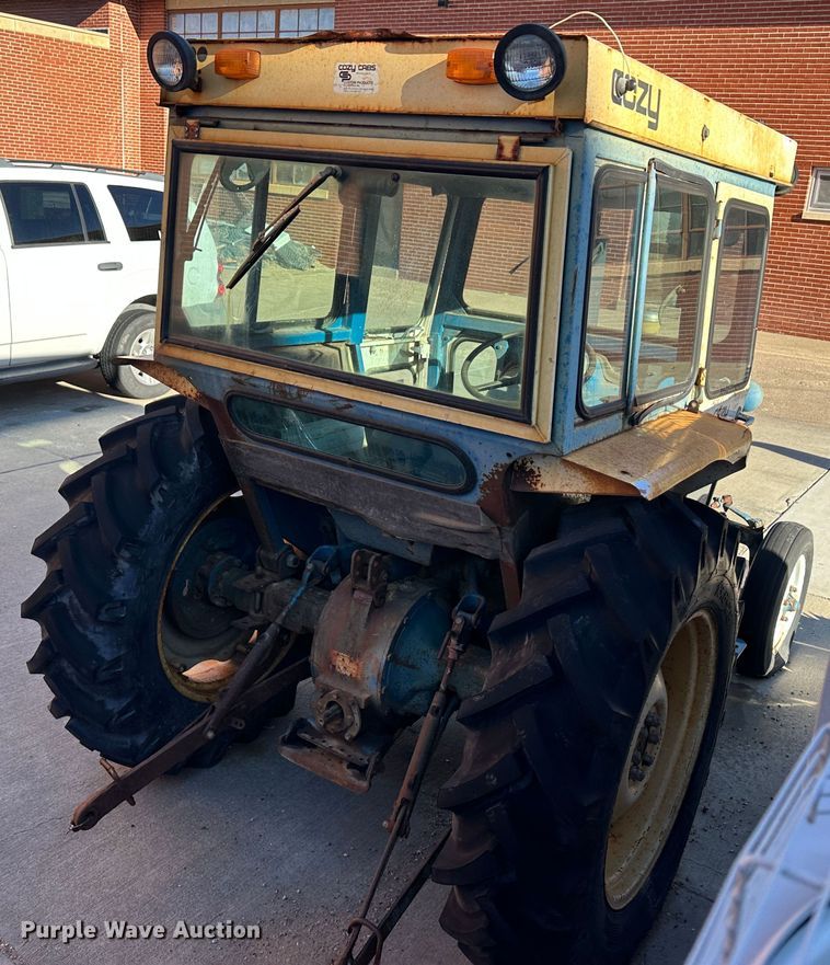 image for item LT9404 1973 Ford 3000  tractor