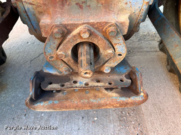 image for item LT9404 1973 Ford 3000  tractor