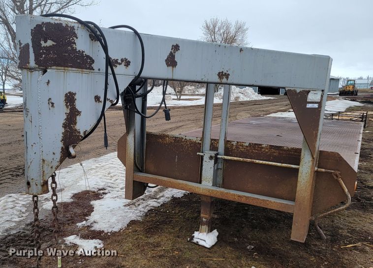 image for item LV9309 1993 Custom Fabricators  equipment trailer