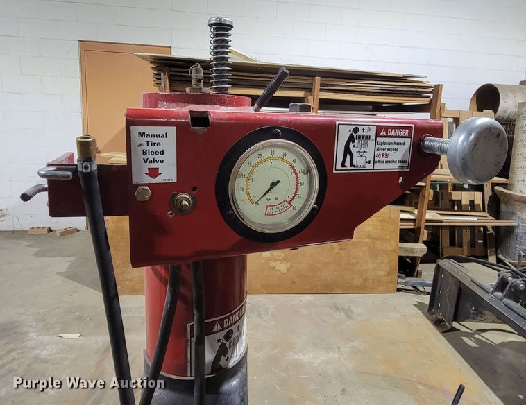 image for item LV9327 Coats tire machine