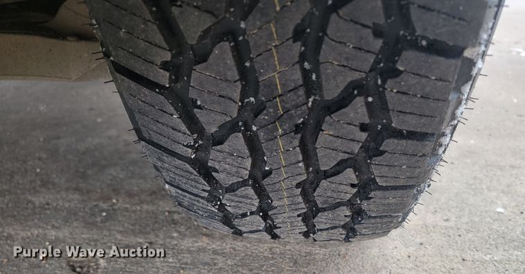 image for item LV9332 2007 Ford F150 XL  pickup truck