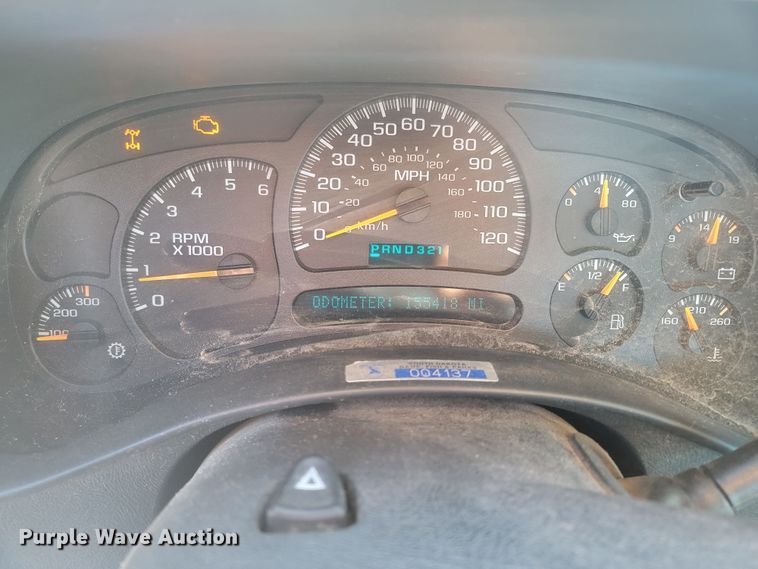 image for item LV9333 2005  Chevrolet Silverado 2500  Ext. Cab pickup truck