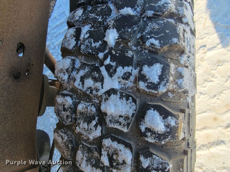 image for item LV9333 2005  Chevrolet Silverado 2500  Ext. Cab pickup truck