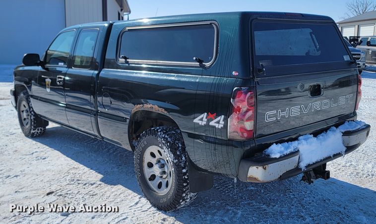 image for item LV9334 2006 Chevrolet Silverado 1500  Ext. Cab pickup truck