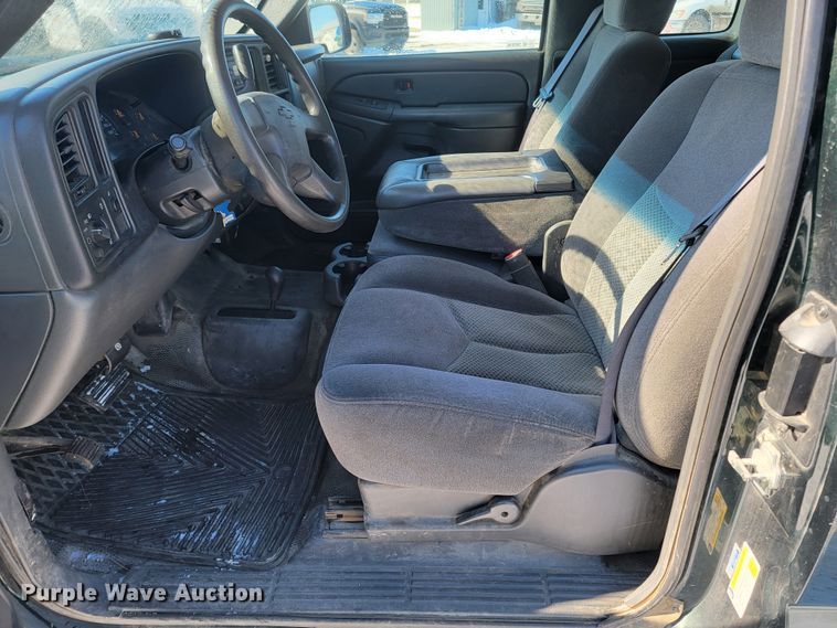 image for item LV9334 2006 Chevrolet Silverado 1500  Ext. Cab pickup truck