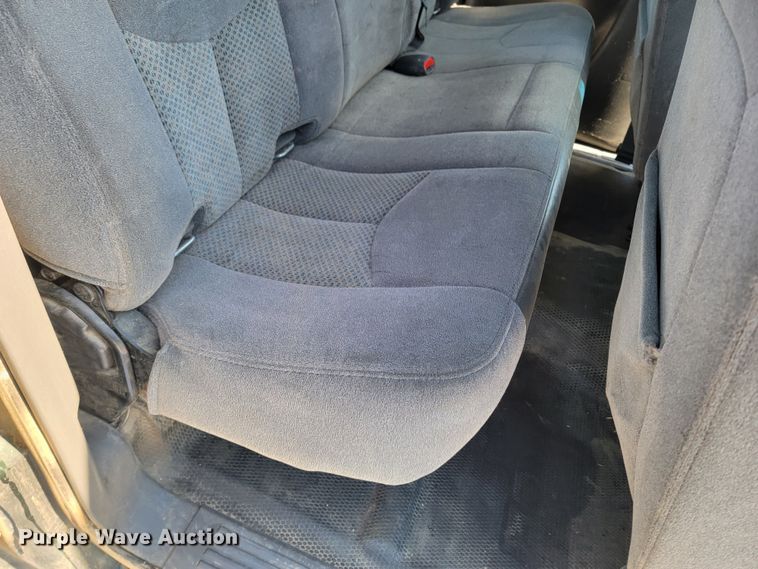 image for item LV9334 2006 Chevrolet Silverado 1500  Ext. Cab pickup truck