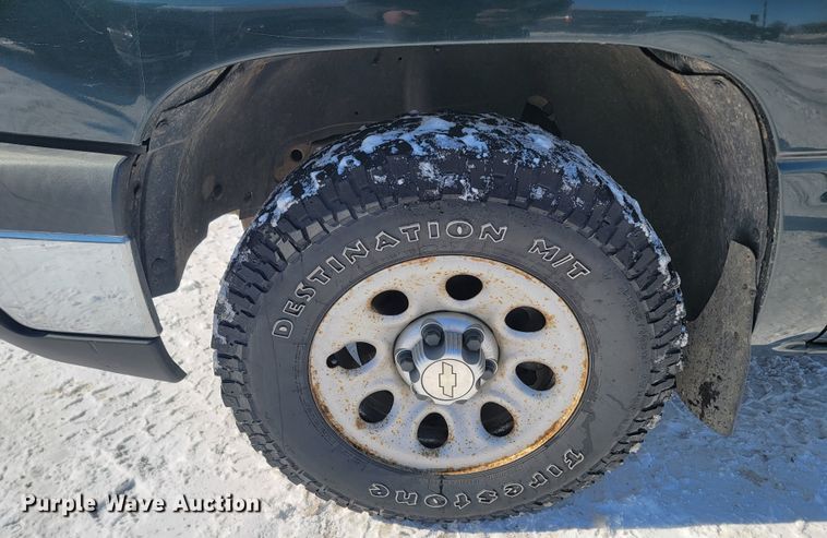 image for item LV9334 2006 Chevrolet Silverado 1500  Ext. Cab pickup truck